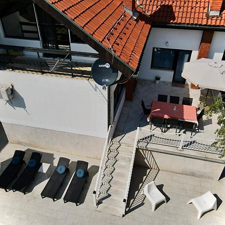 Villa Mina Kladovo, 5-Bedroom Villa With Pool For Up To 12 People Dış mekan fotoğraf