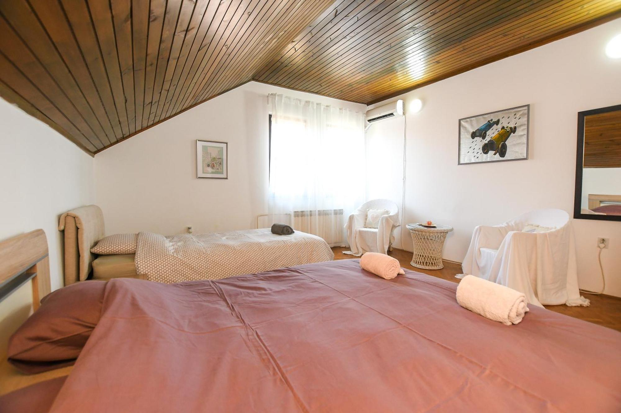 Villa Mina Kladovo, 5-Bedroom Villa With Pool For Up To 12 People Dış mekan fotoğraf