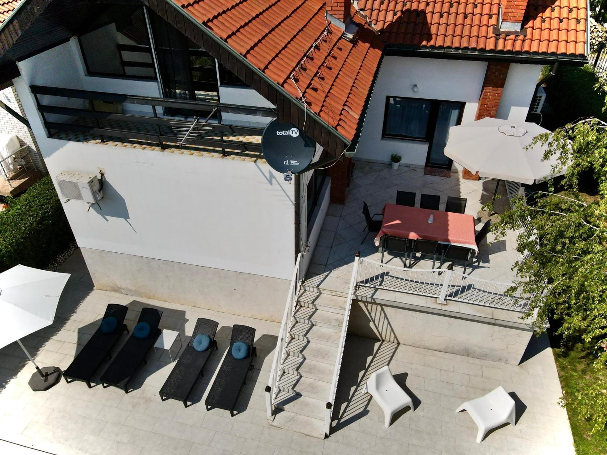 Villa Mina Kladovo, 5-Bedroom Villa With Pool For Up To 12 People Dış mekan fotoğraf