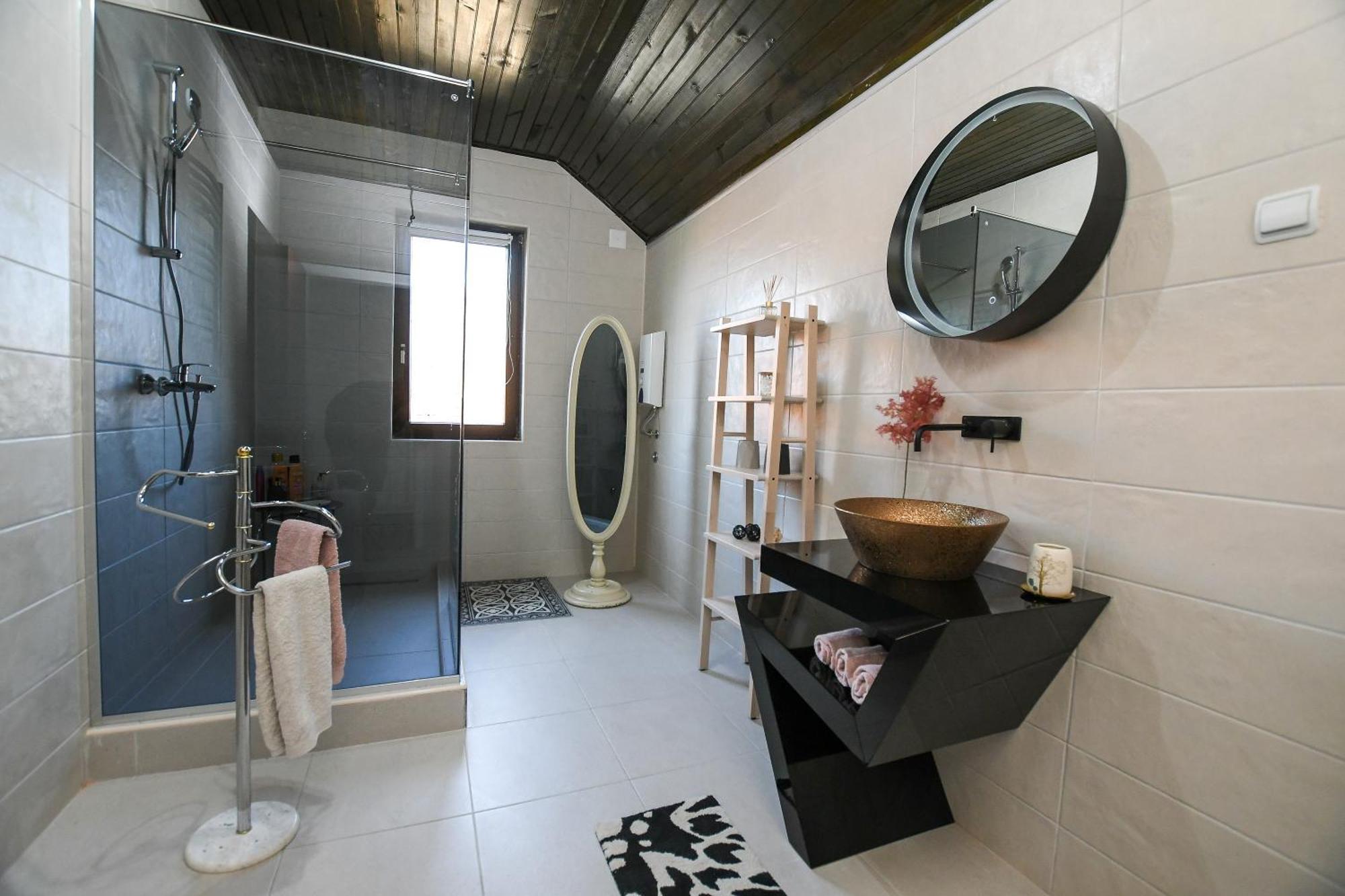 Villa Mina Kladovo, 5-Bedroom Villa With Pool For Up To 12 People Dış mekan fotoğraf